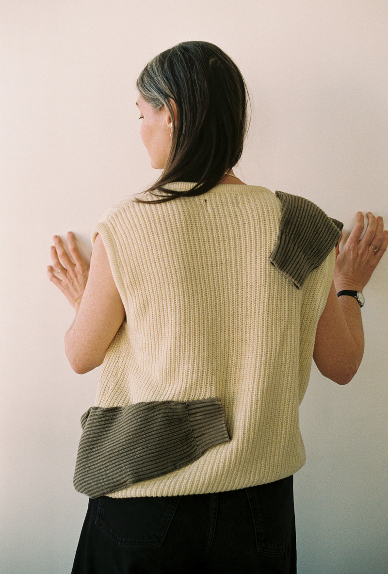 04b Knit Sweater Vest